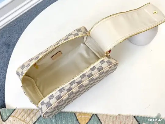 Cheap BAG VUITTON LOUIS TOILETRY 0604